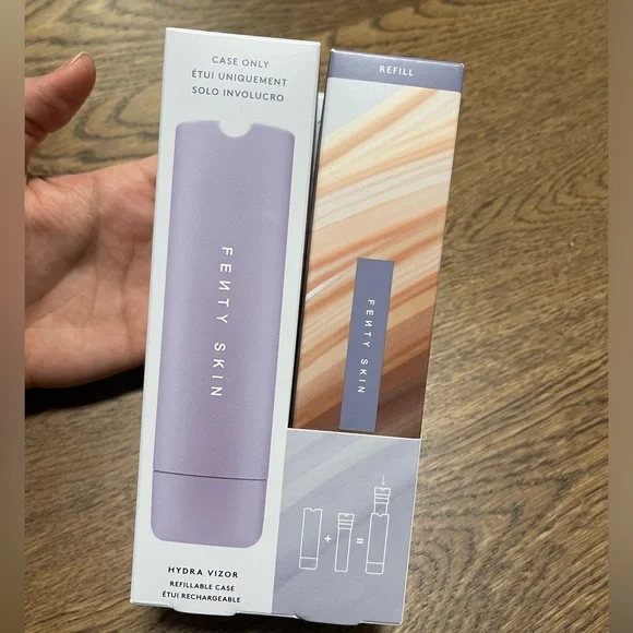 FENTY SKIN Tinted SPF Moisturizer HYDRA VIZOR Shade 6 - Picture 1 of 4